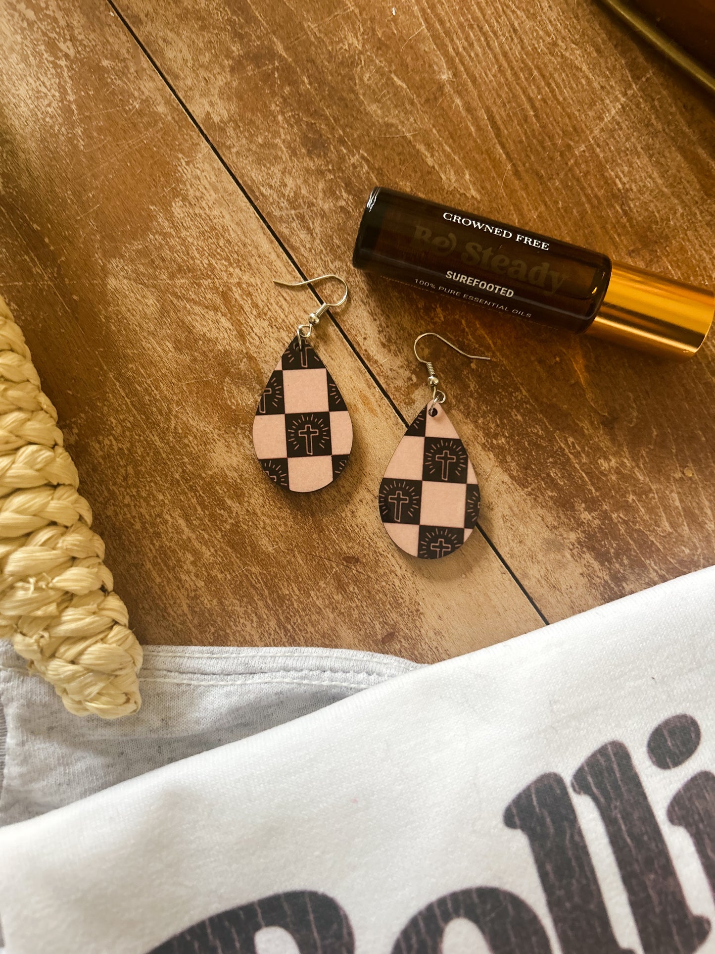 Just Vibin’ Checkered Earrings