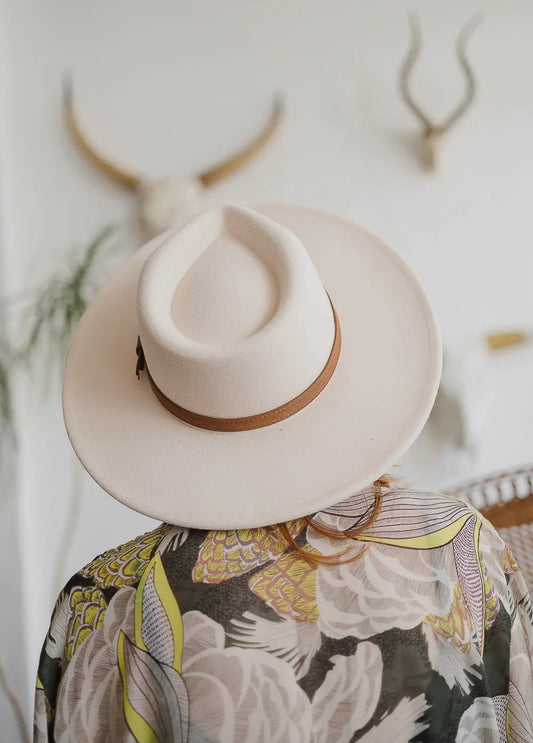 Savannah Buckle Brim Hat-Cream