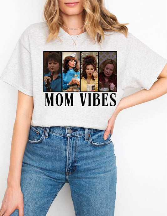 Mom Vibbin’ Graphic